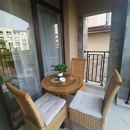 Apartment Blue Kavatsi,